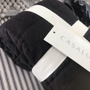 Two Casaluna heavy weight King Pillow shams NWT